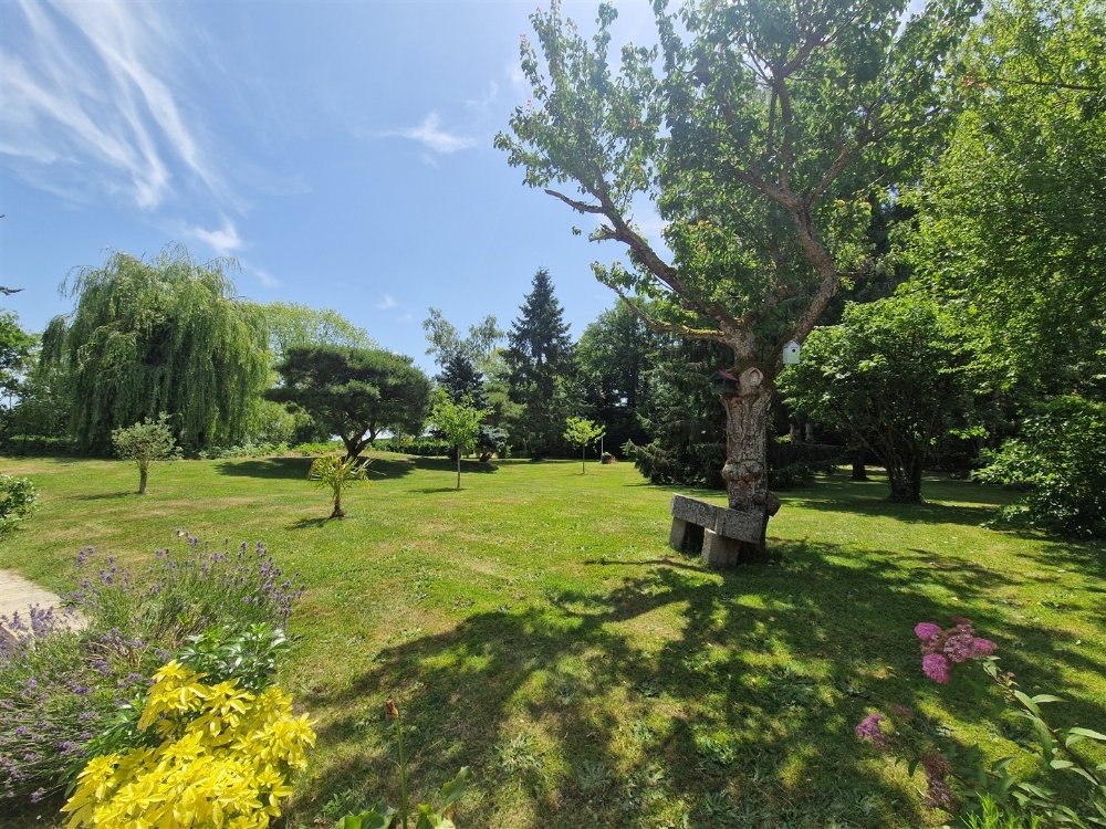 Aire camping-car  Dampierre-sur-Avre (28350) - Photo 1